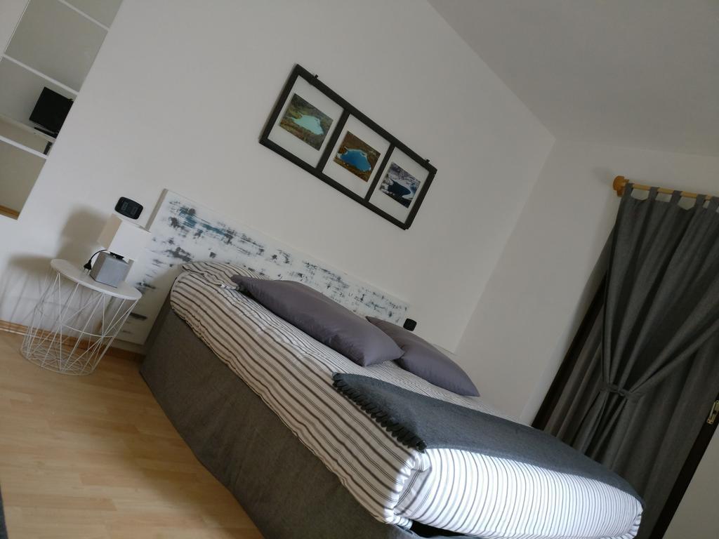 Garnì Al Laghet Hotel Tenno Buitenkant foto